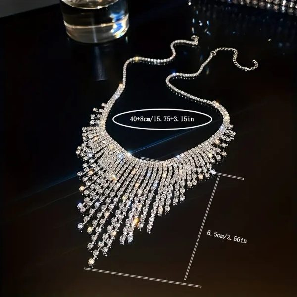 Luxury Sparkling Rhinestone Necklace - Image 3